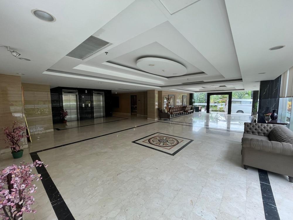 Asialink Premier Karawang Exterior foto