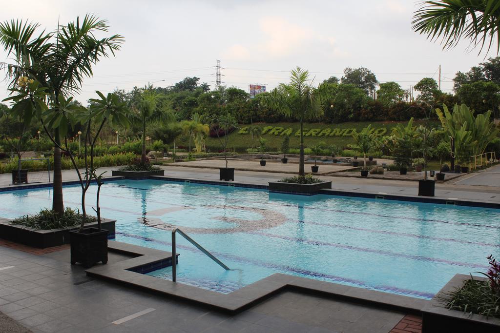 Asialink Premier Karawang Exterior foto